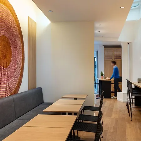 코너 몽파르나스 파리