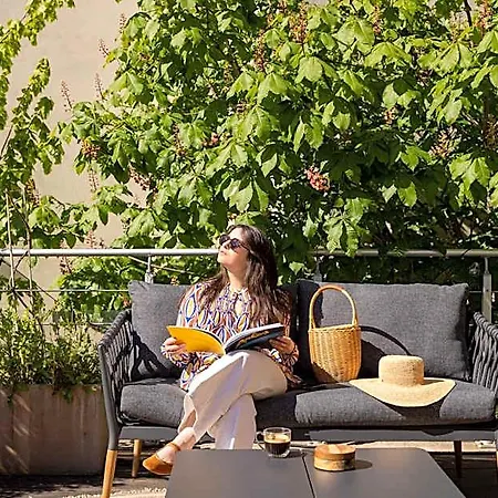 Korner Montparnasse Hotel