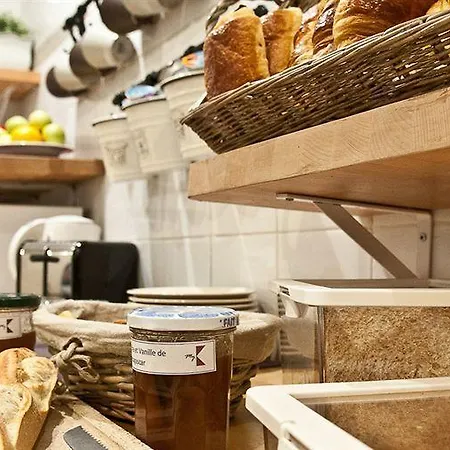 فندق كورنر مونتبارناس باريس