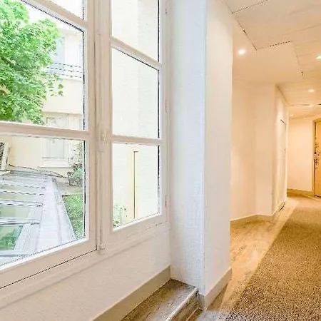 Korner Montparnasse Hotel 3*